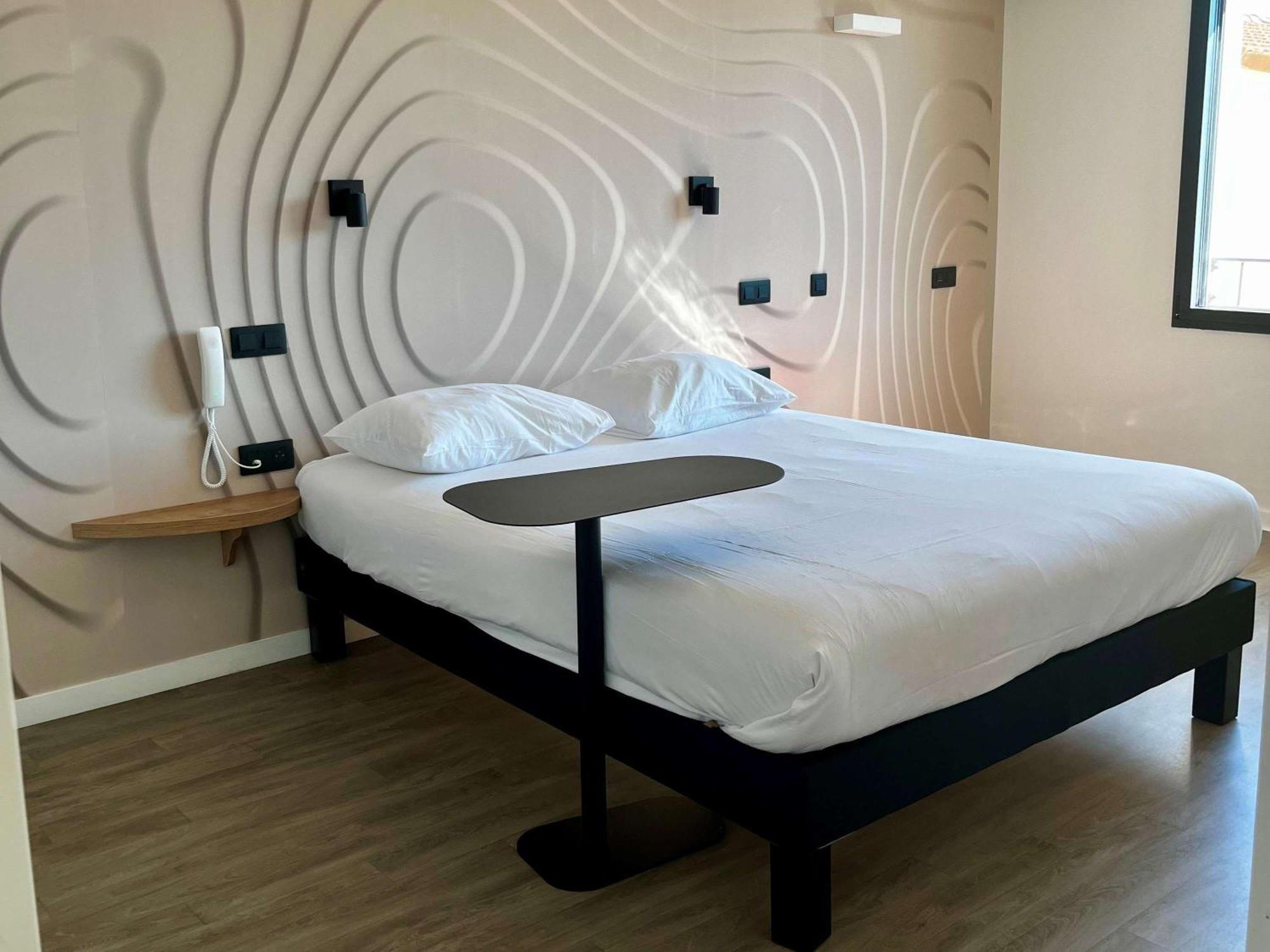 Ibis Styles Cabries Aix-En-Provence Tgv Hotel Екстериор снимка