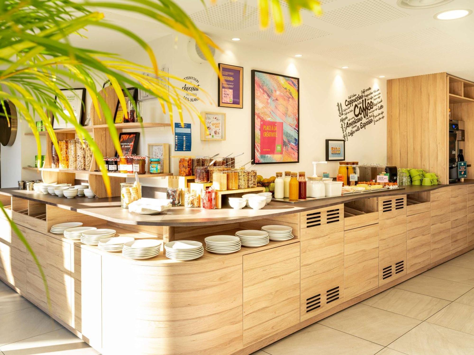 Ibis Styles Cabries Aix-En-Provence Tgv Hotel Екстериор снимка